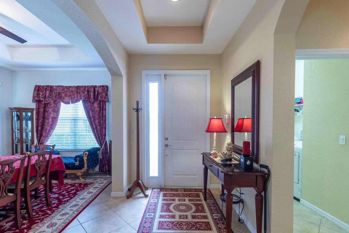 Residence photo 4
