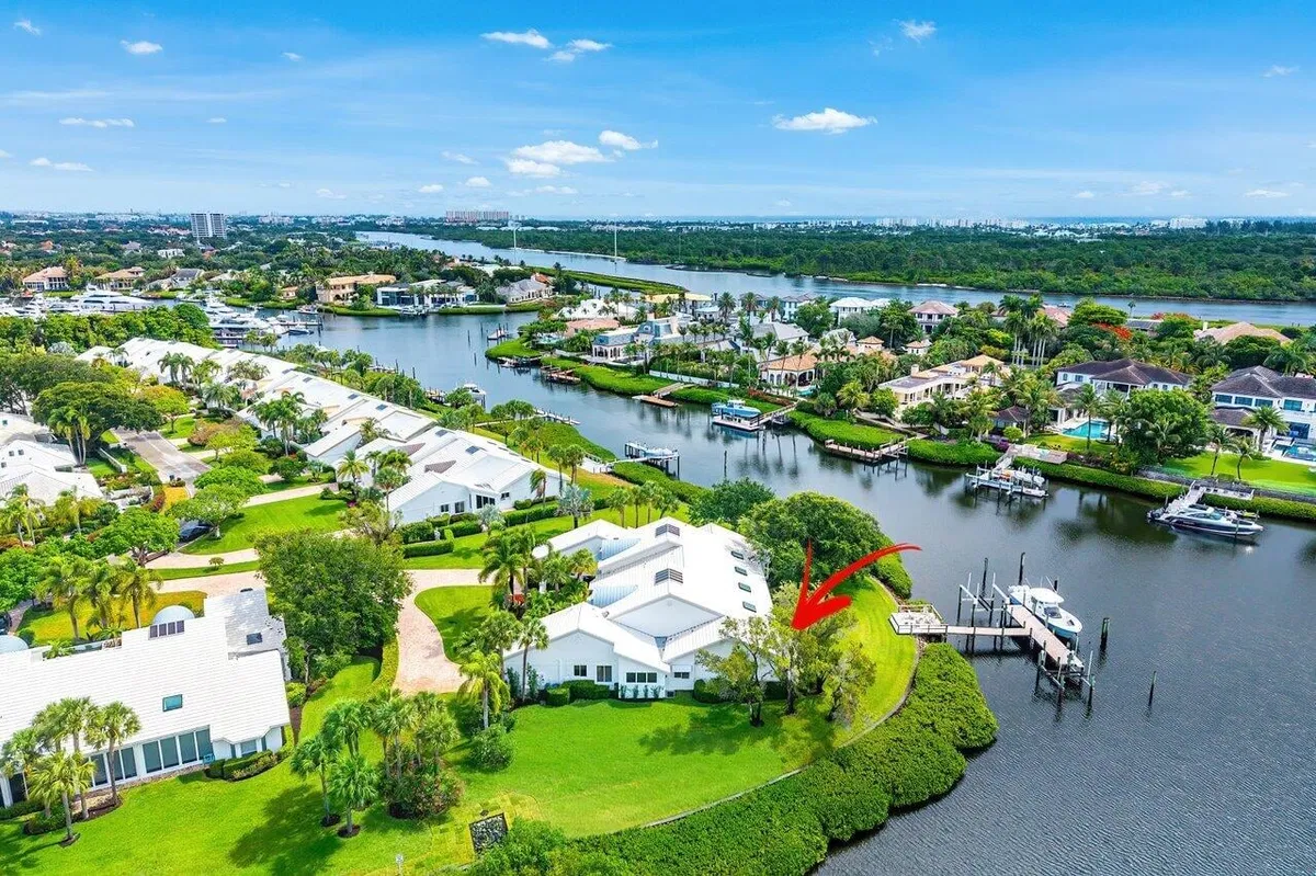 Admirals Cove Residence photo 4