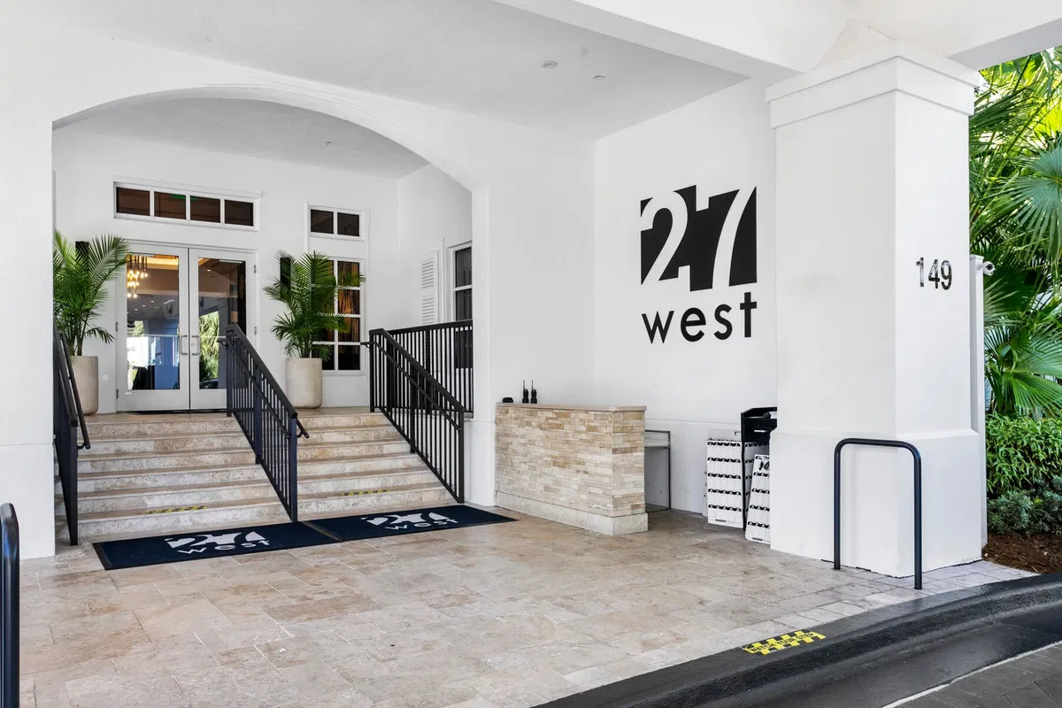Admirals Cove Residence photo 49