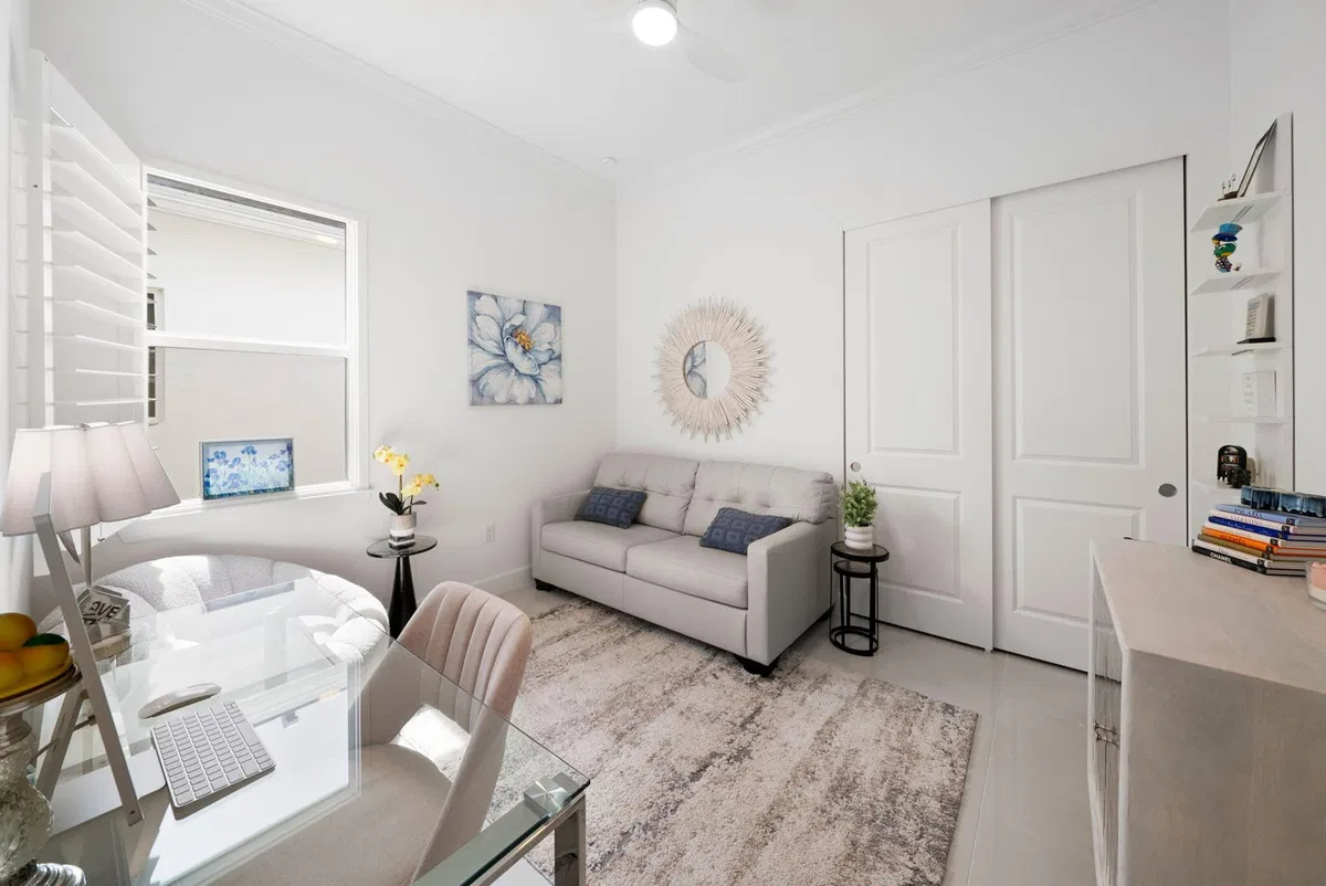 Residence photo 25