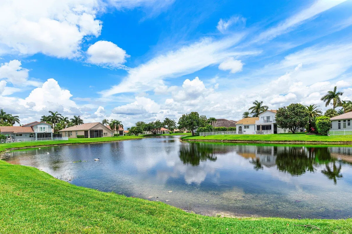 Boca Isles Residence photo 28