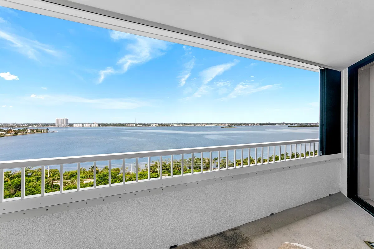 Singer Island Unit 10c photo 7