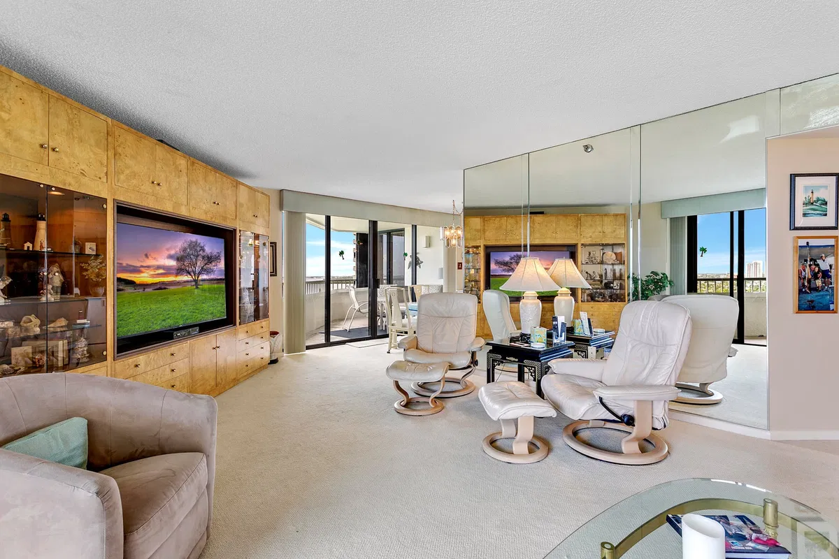Singer Island Unit 10c photo 34