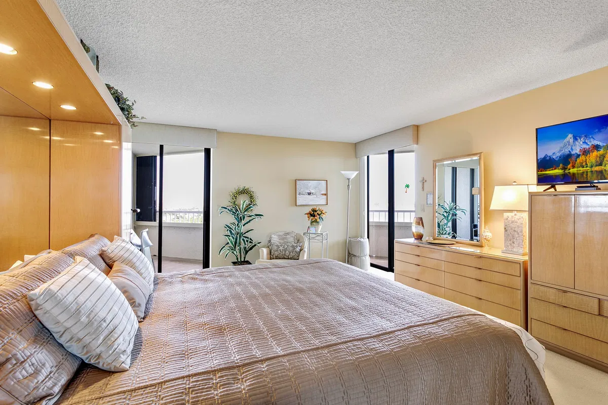 Singer Island Unit 10c photo 40