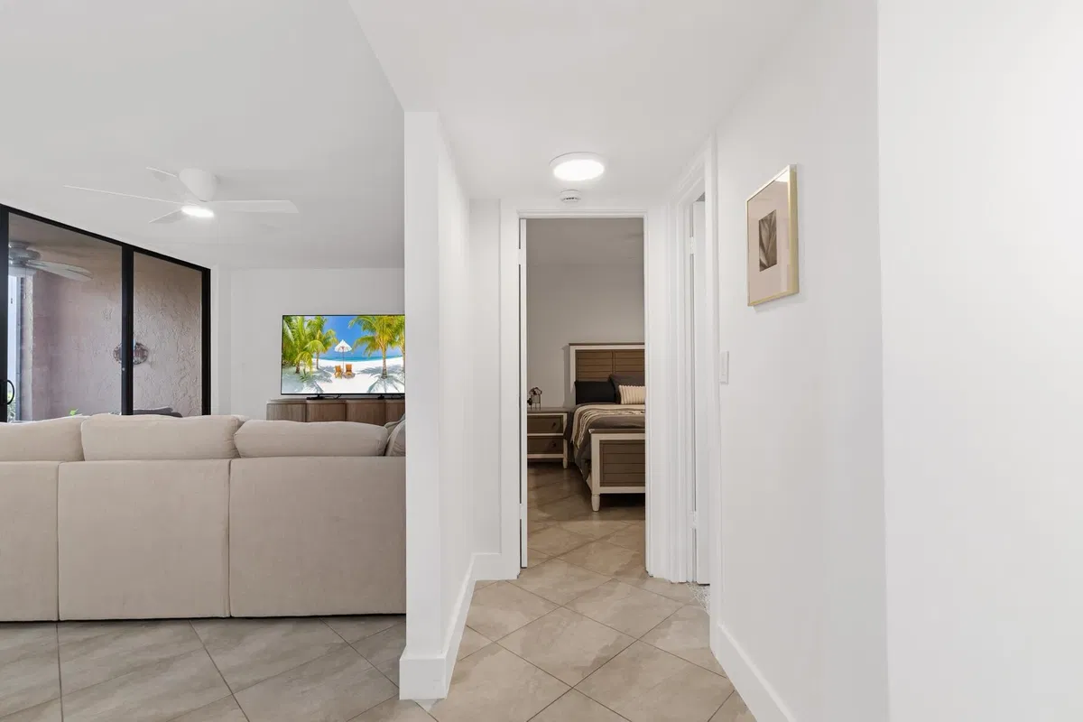 Unit 3103 photo 13