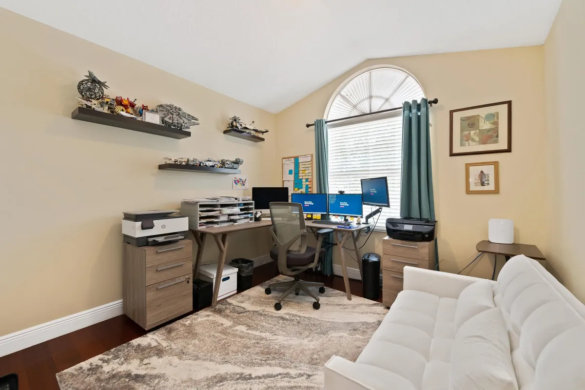 Residence photo 28