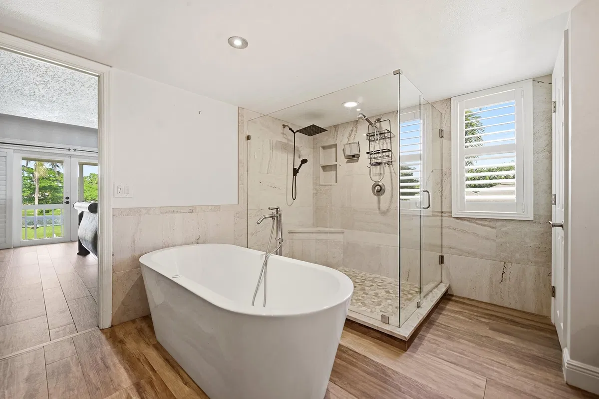  Residence photo 70