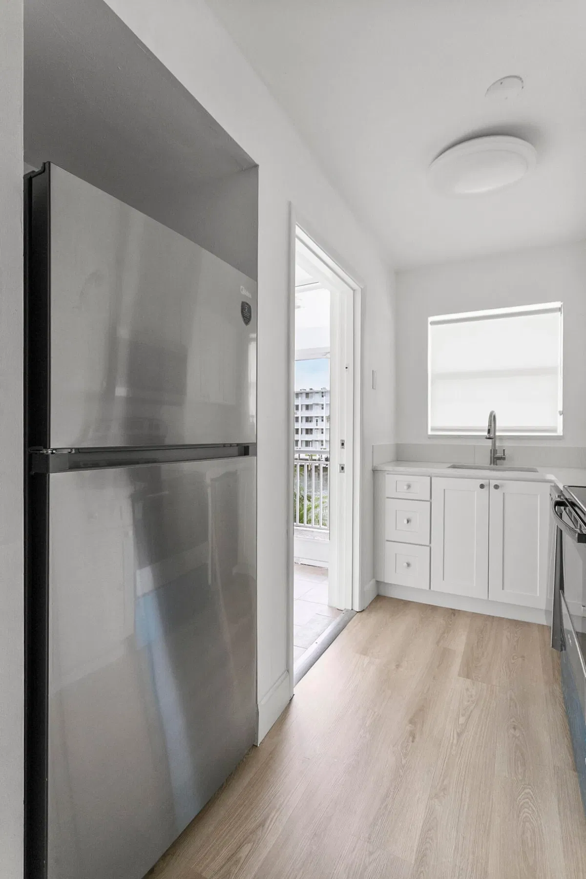 Unit 203 photo 7
