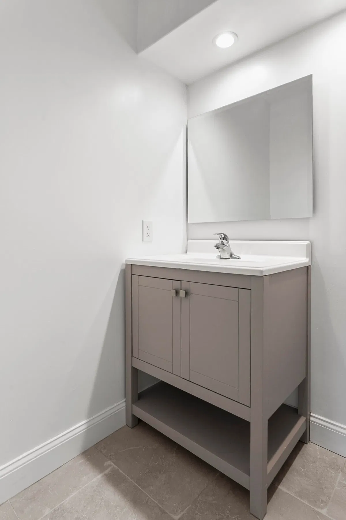 Unit 203 photo 10