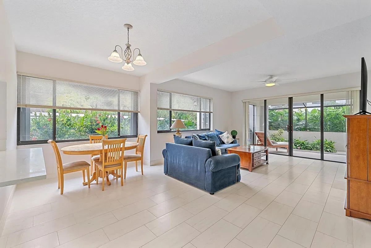 Residence photo 7