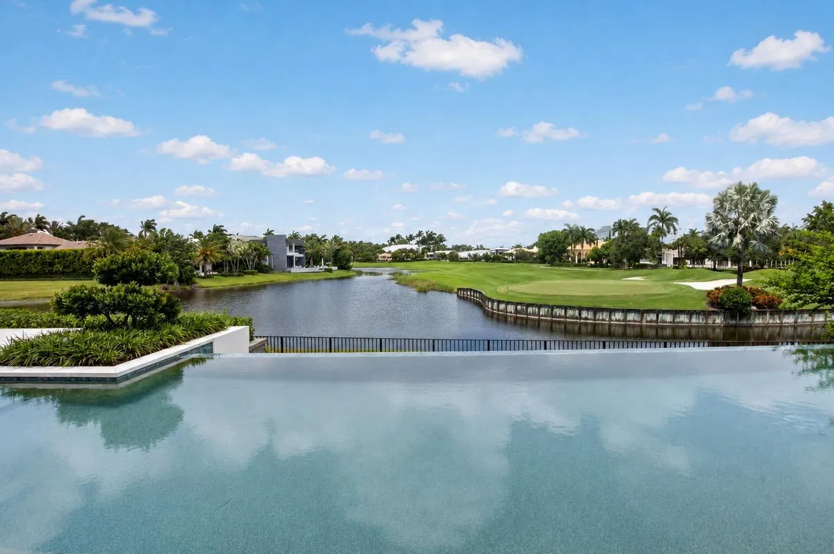 St. Andrews Country Club Residence photo 40