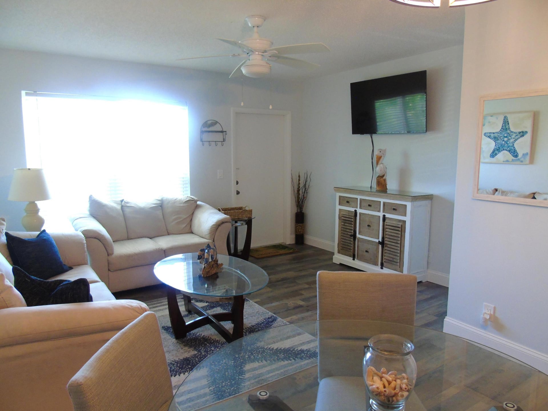 Unit 204 photo 10