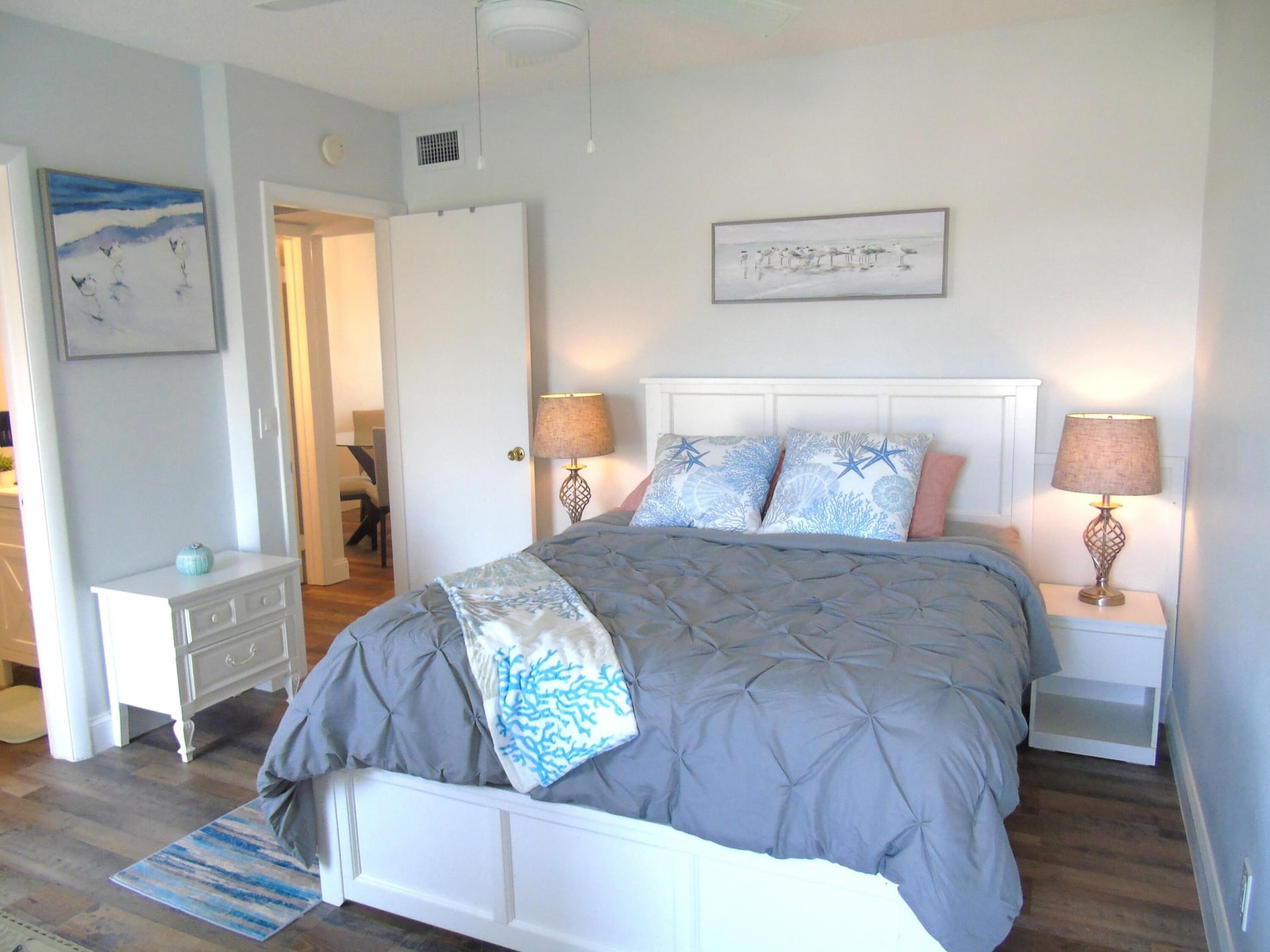 Unit 204 photo 16