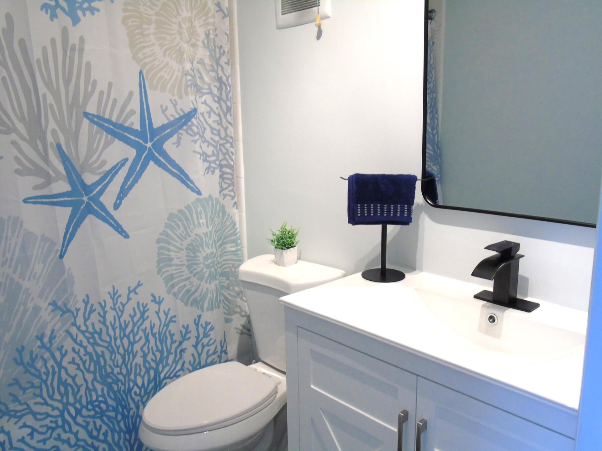 Unit 204 photo 22