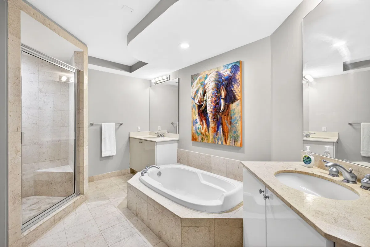 One City Plaza Unit 614 photo 16