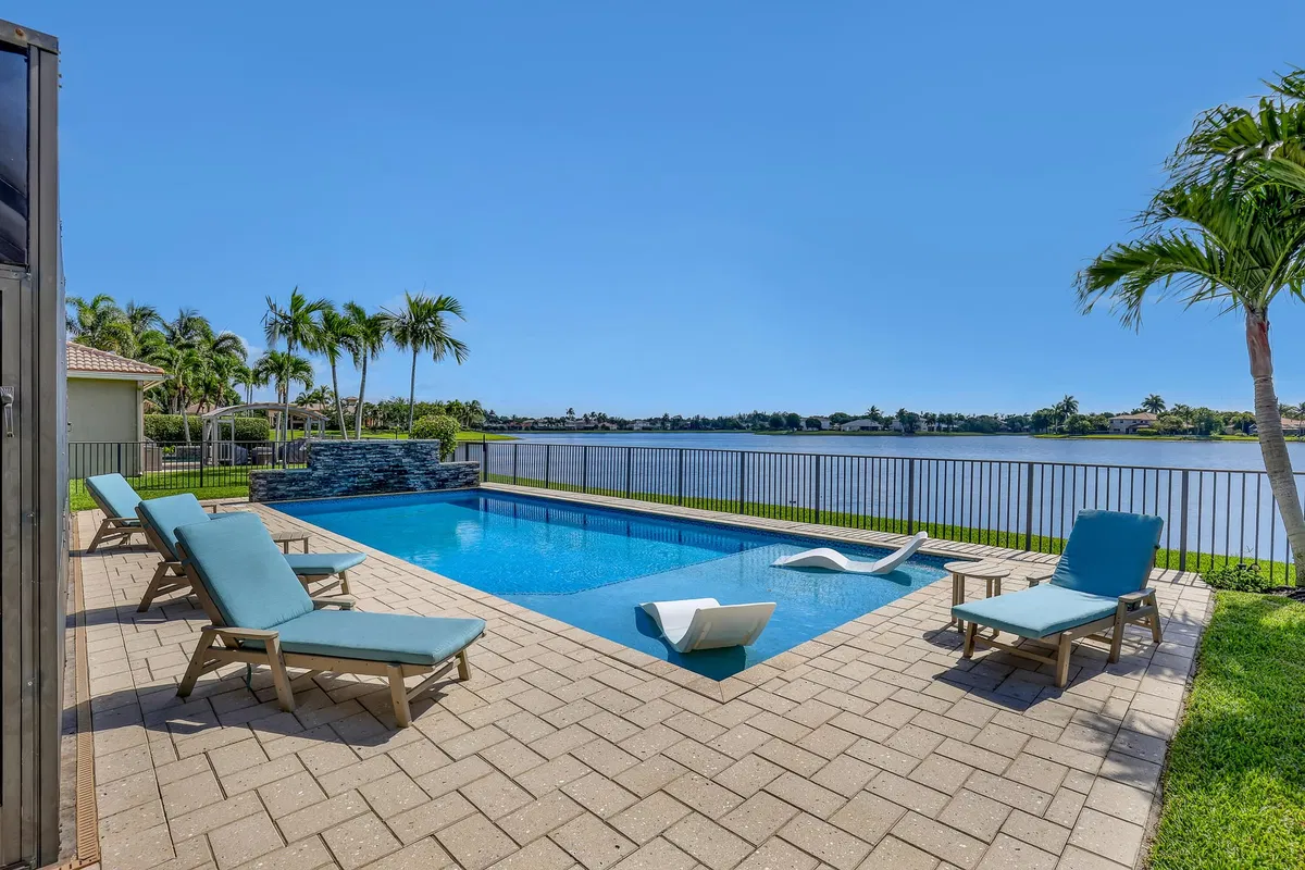 Residence photo 37