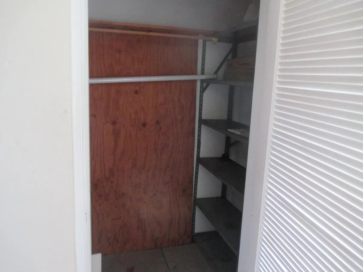 Unit C photo 10