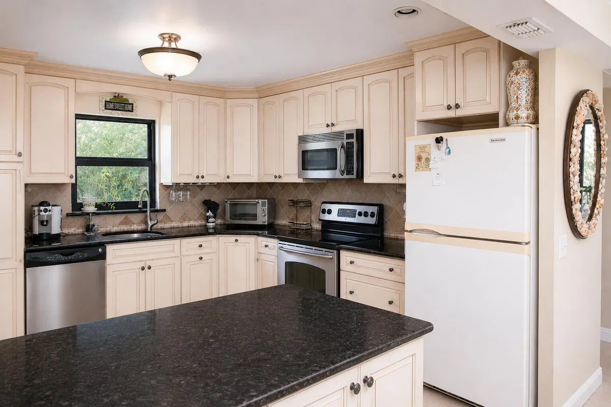 Boca Raton Unit 304 photo 19