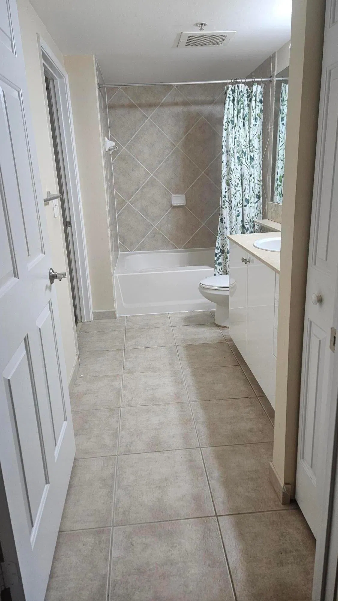 Boynton Beach Club Unit 407 photo 10