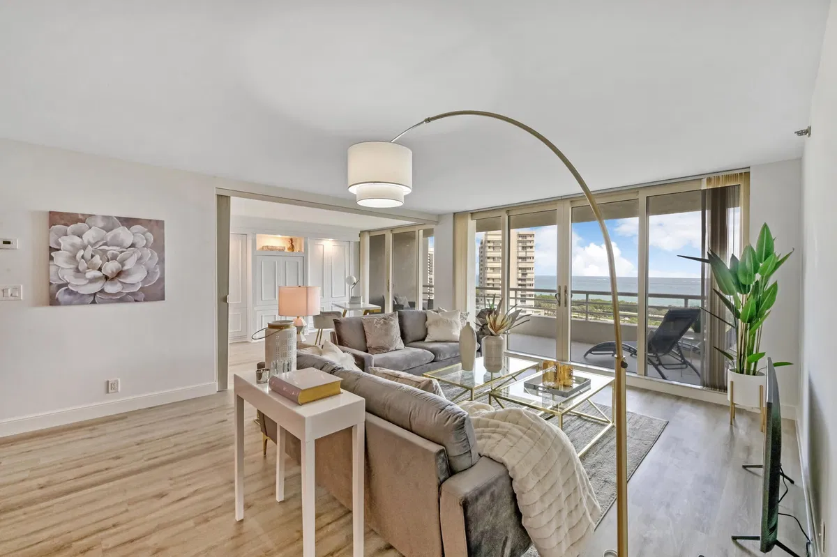 Sea Ranch Club of Boca Unit Unit 1008 photo 4