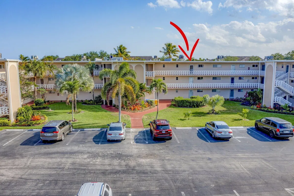 Unit 308 photo 31