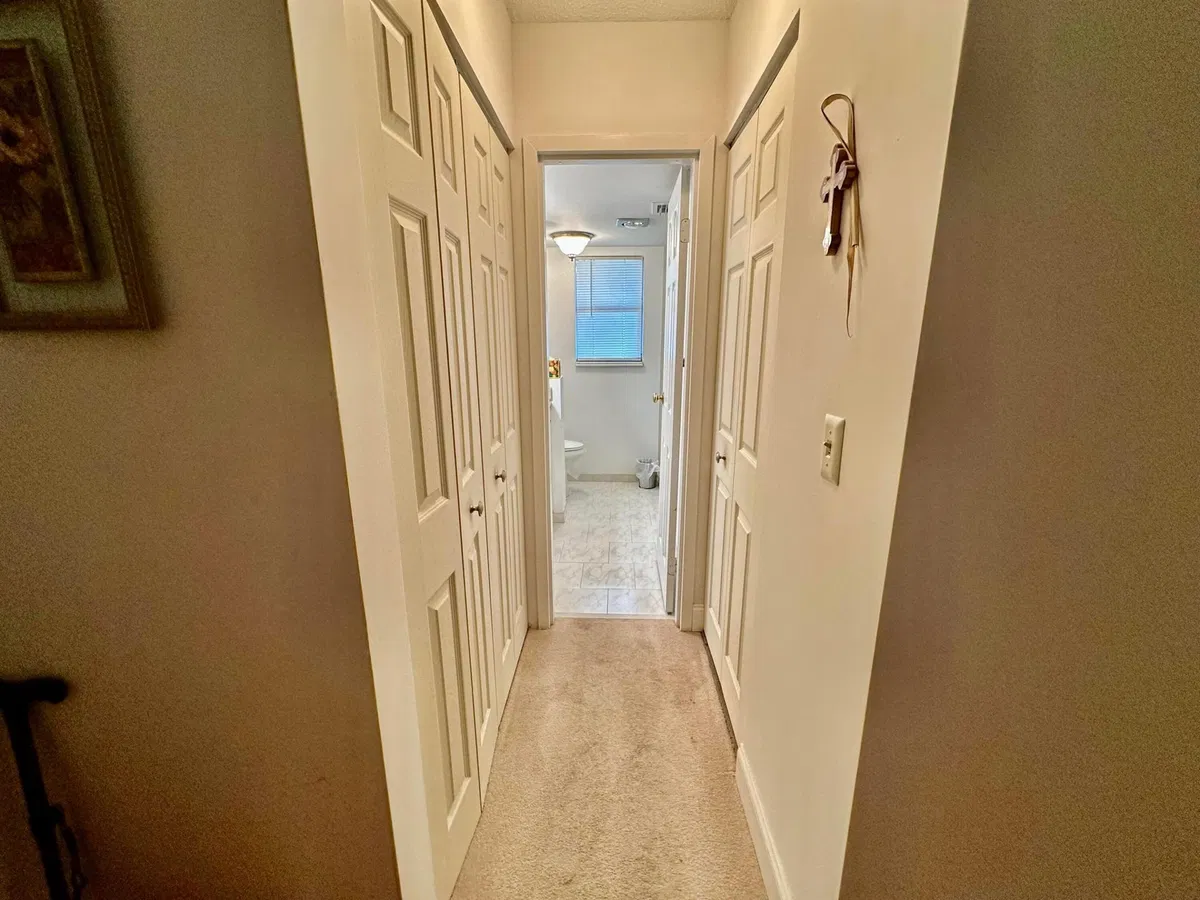Unit 615 photo 22