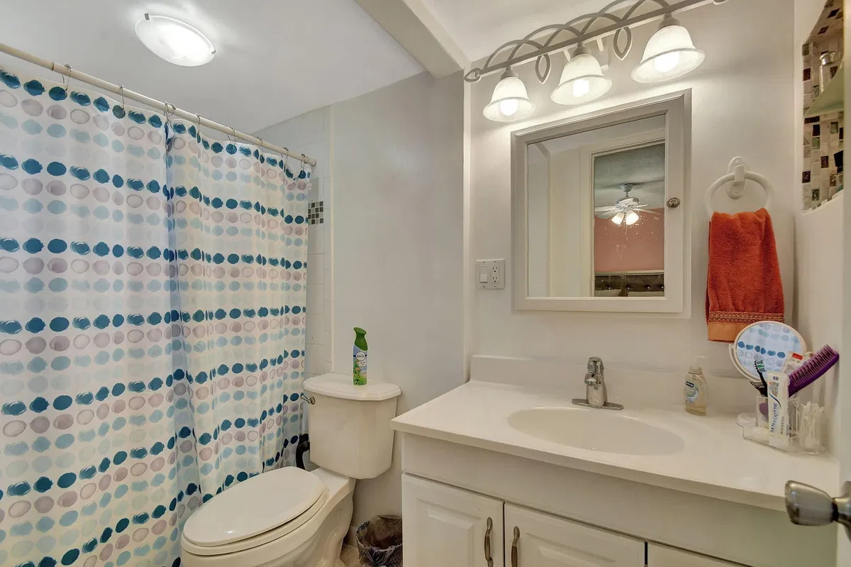  Unit 105 photo 13