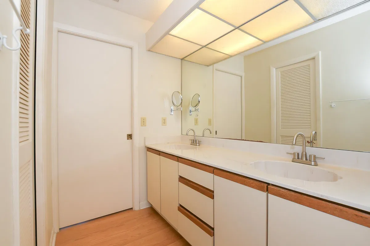  Residence photo 28