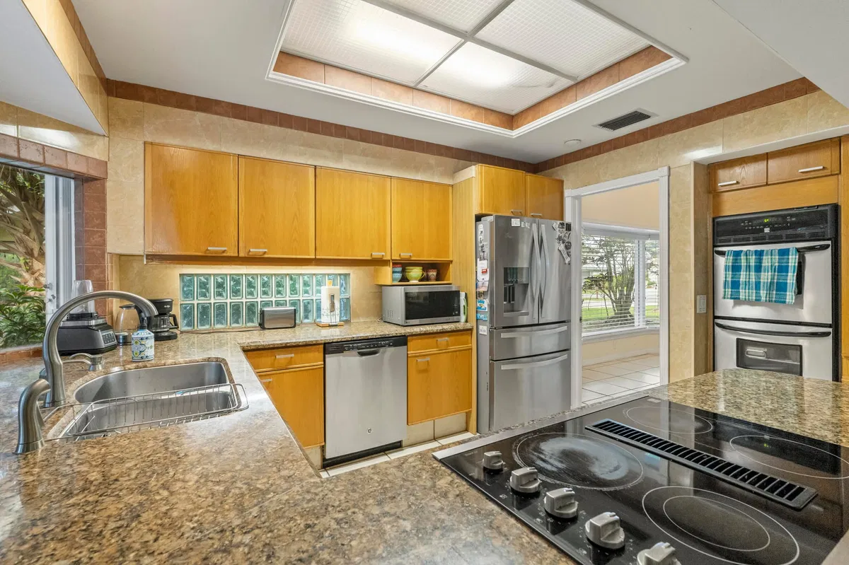 Colonnade Boca Raton Residence photo 13