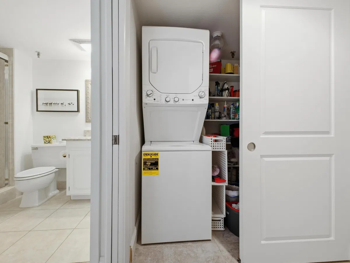 Unit 205 photo 25