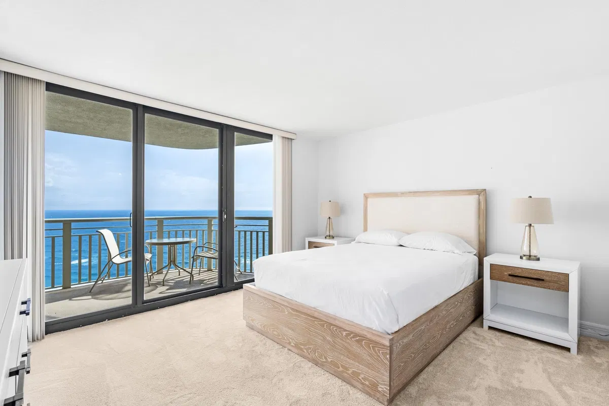 Tiara Singer Island Unit 28e photo 13