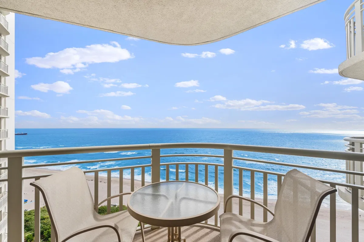 Tiara Singer Island Unit 28e photo 16