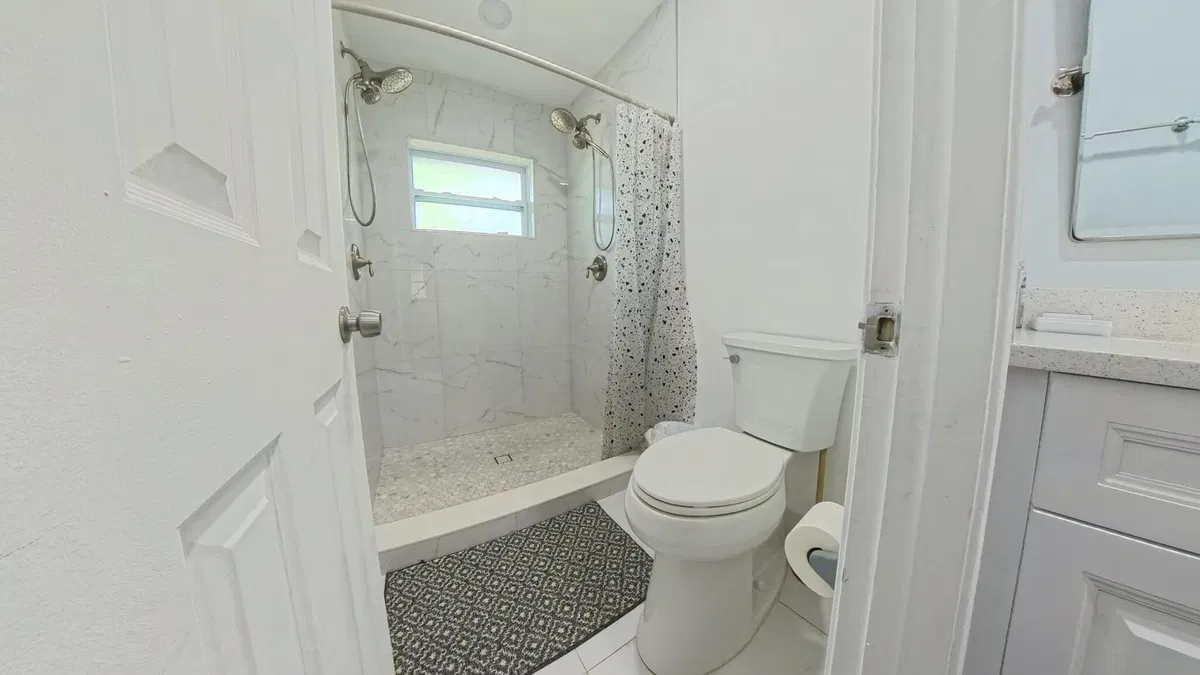  Residence photo 16