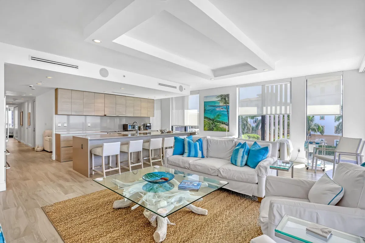 Singer Island Unit 305 photo 4