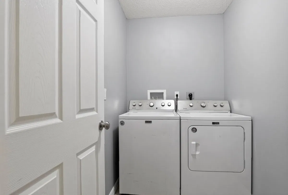 Residence photo 19