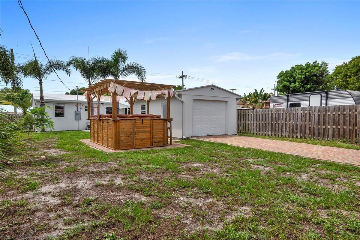 West Palm Beach Residence photo 22
