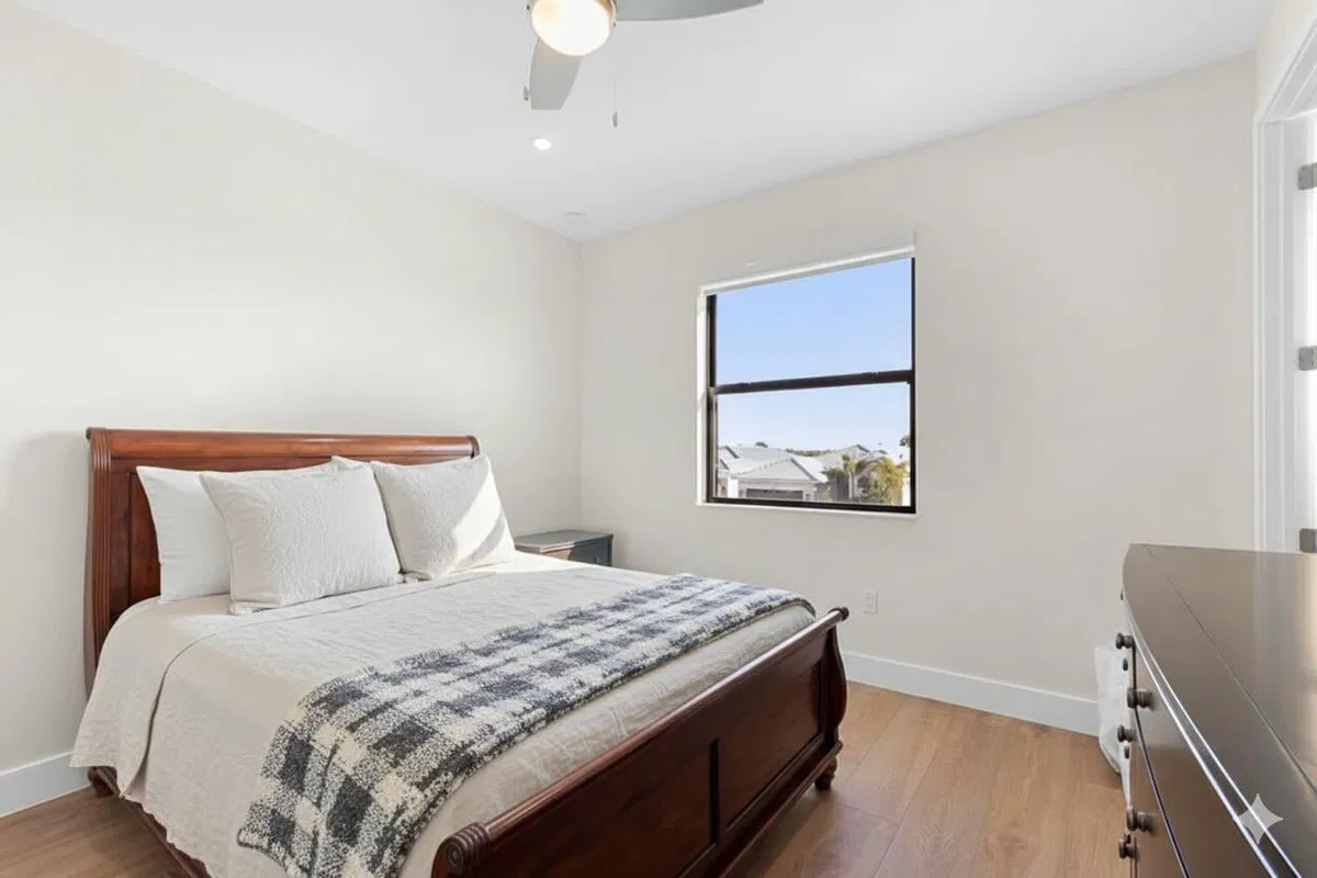 Residence photo 25