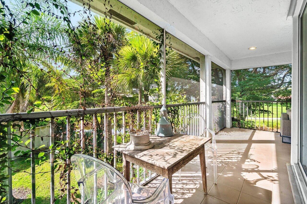 First Fairway Residence photo 25