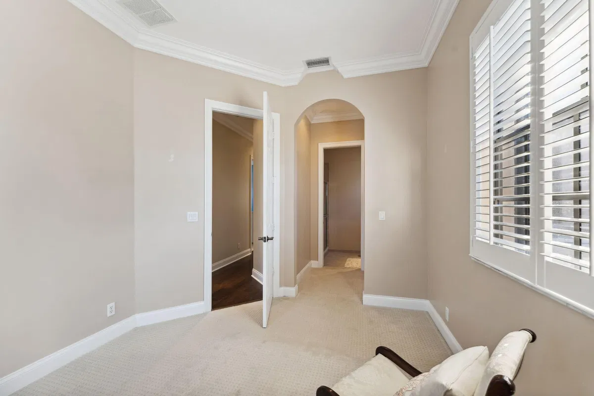 Residence photo 22