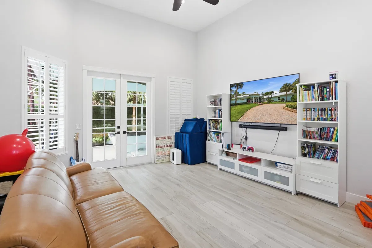 Paddock Park Residence photo 31