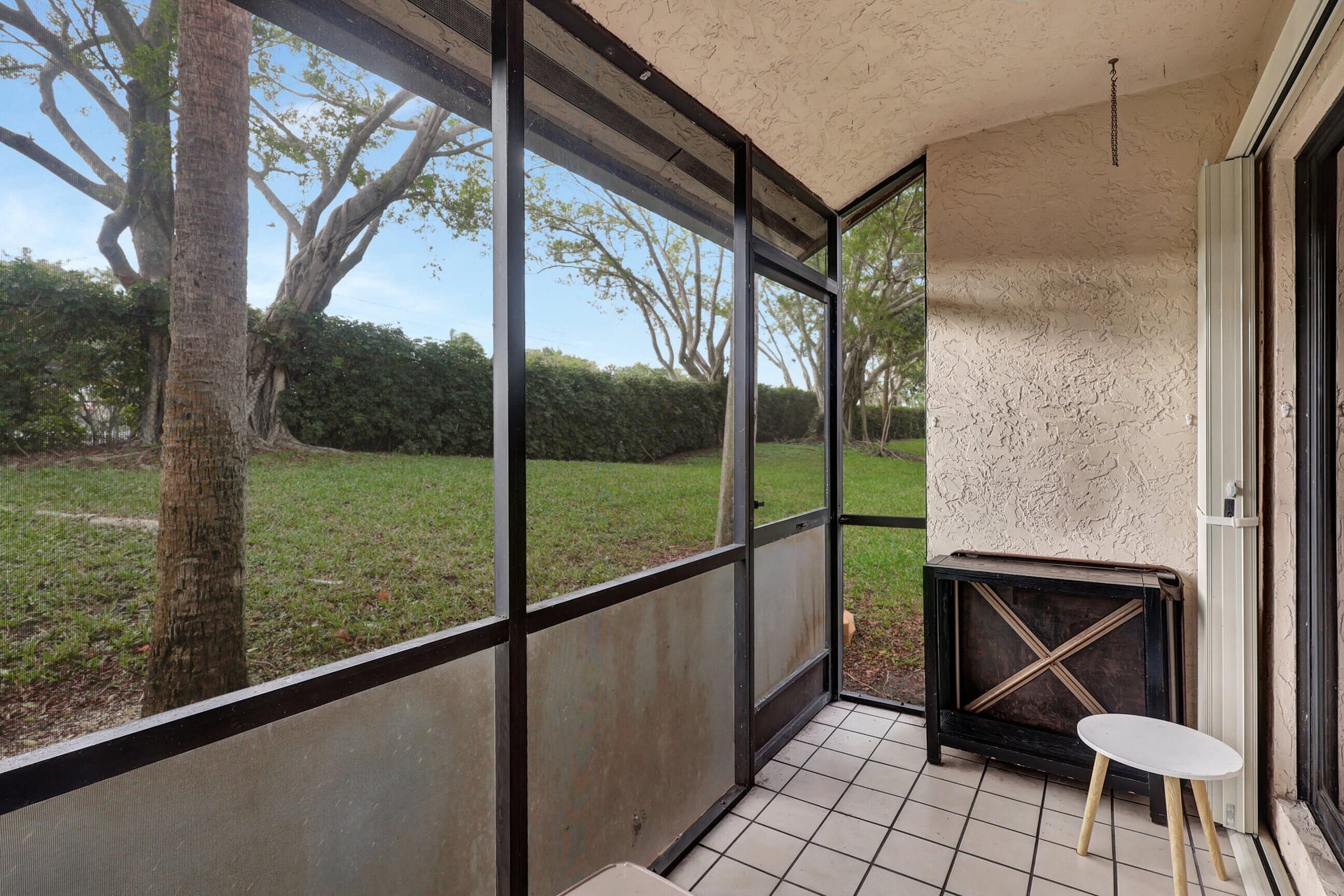 Unit 104 photo 13