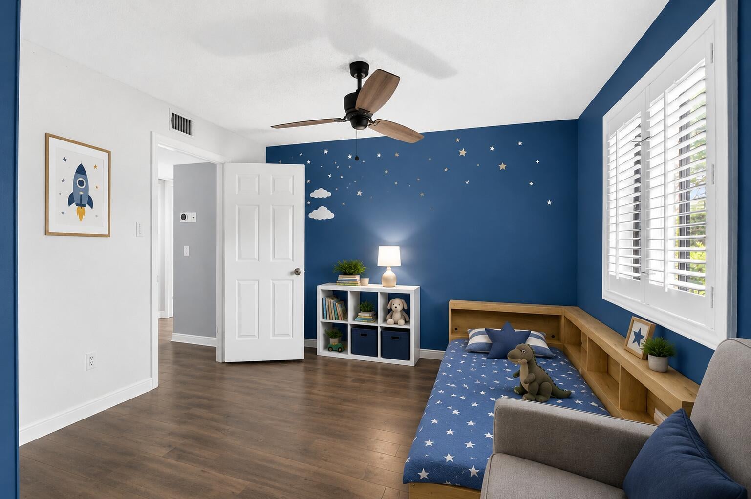 Unit 104 photo 22
