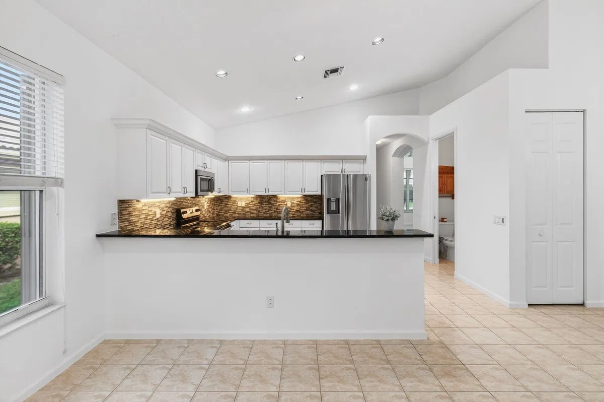 Residence photo 22