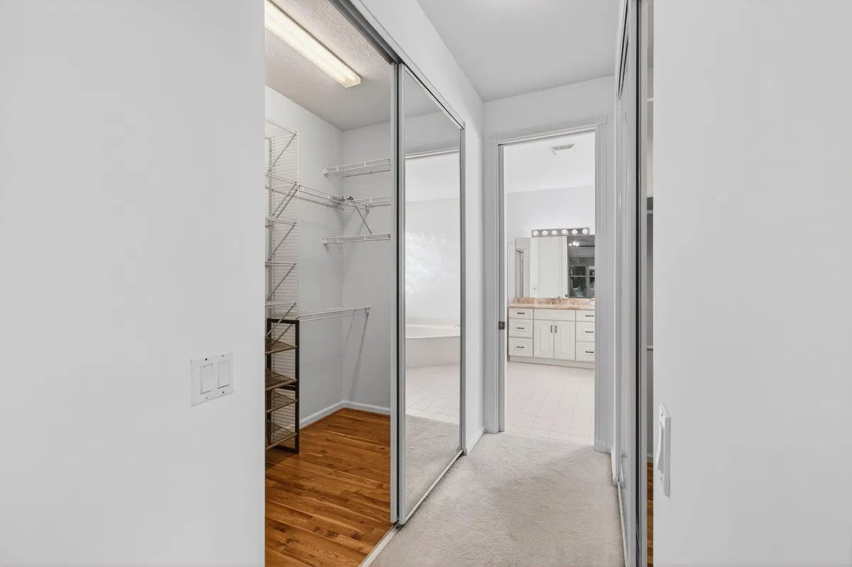 Residence photo 31