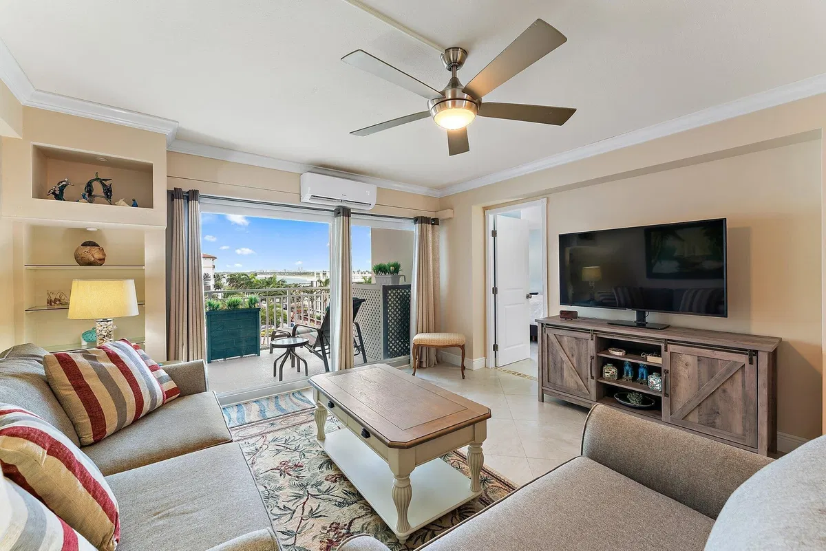 Singer Island Unit 502 photo 10