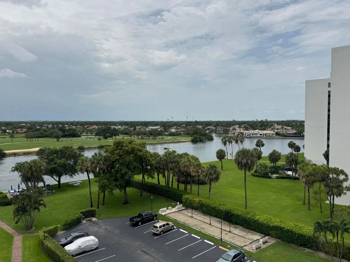 Golfview North Palm Beach I Unit 706 photo 37