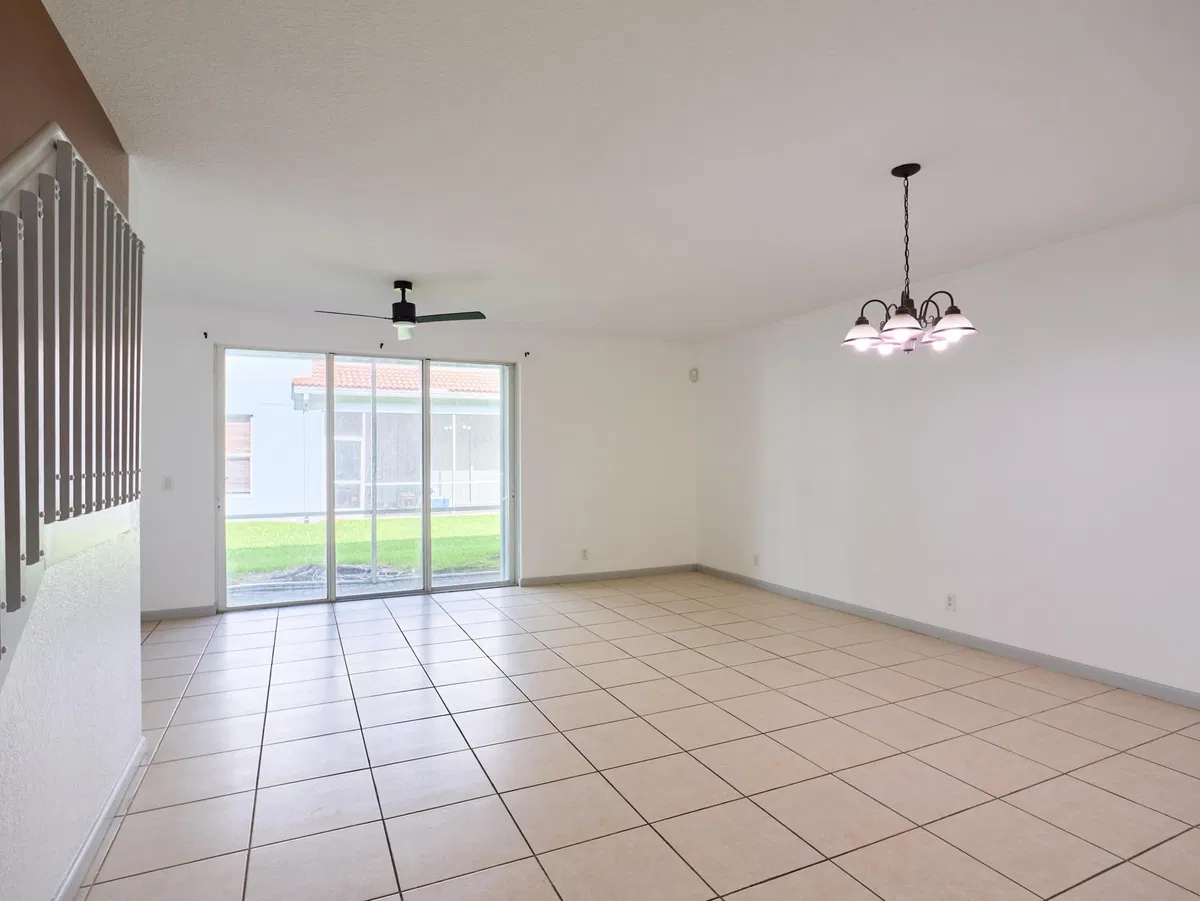 Residence photo 4