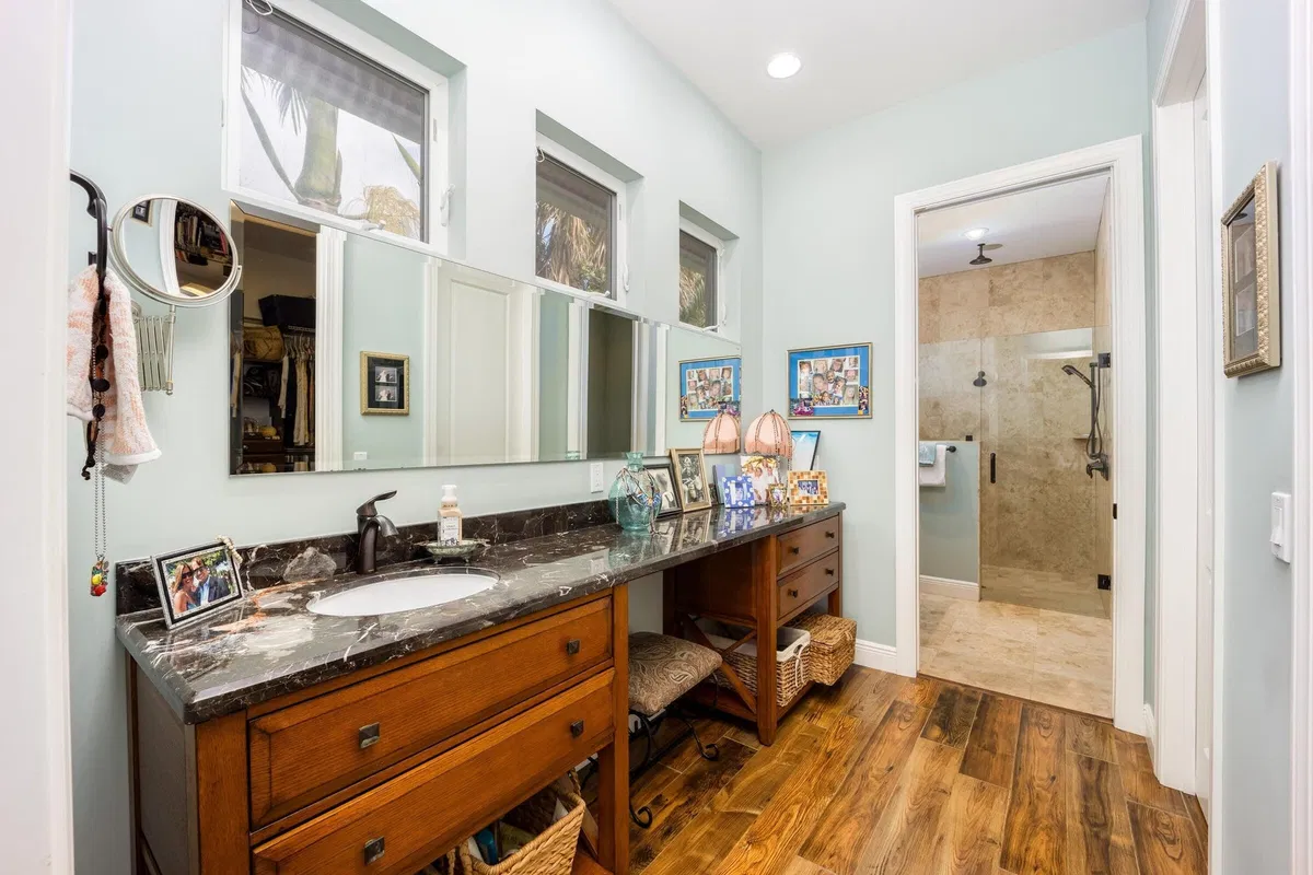 Residence photo 28