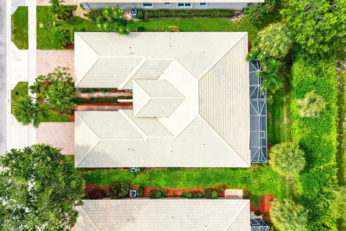 Residence photo 28