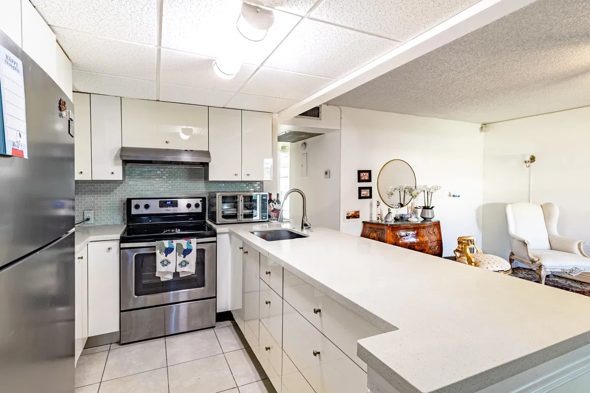 Residence photo 4